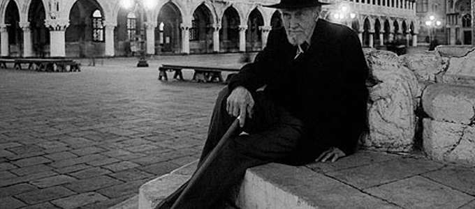 Ezra-Pound-venice square