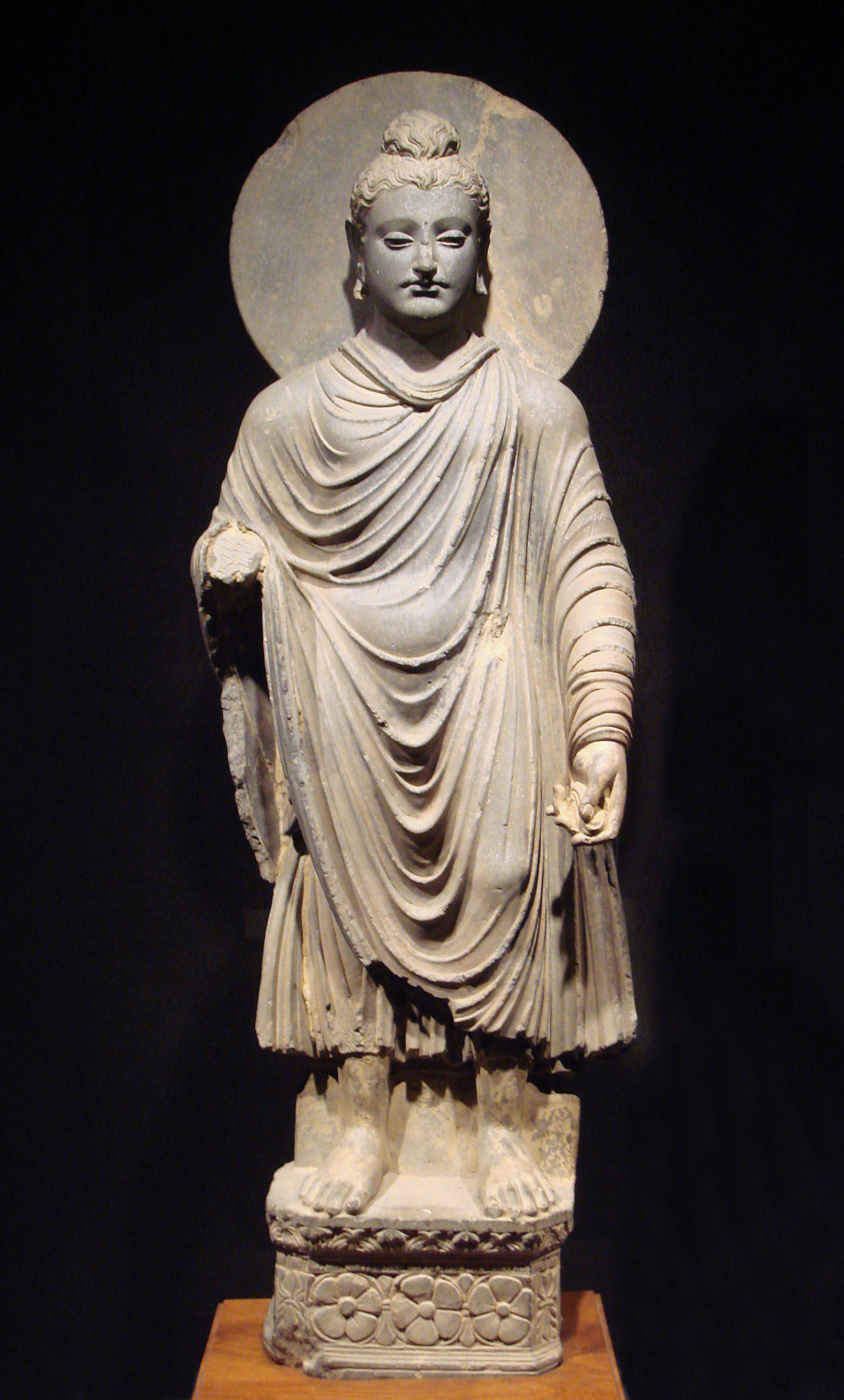 Gandhara Buddha in Greco-Buddhist style (1st-2nd Century AD)